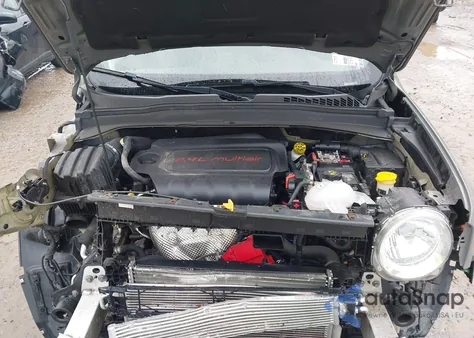 2020 Jeep Renegade Sport 4X4 из США, поврежденный, VIN ZACNJBAB1LPL94733